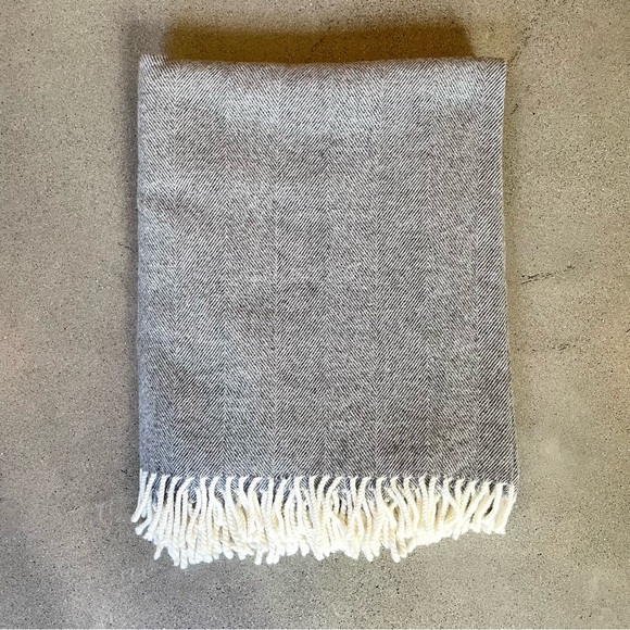 OFS Merino Lambswool Throw - Grey - Picture 1 of 7
